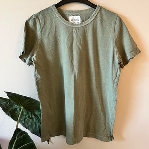 Le Bon shoppe tee Green washed